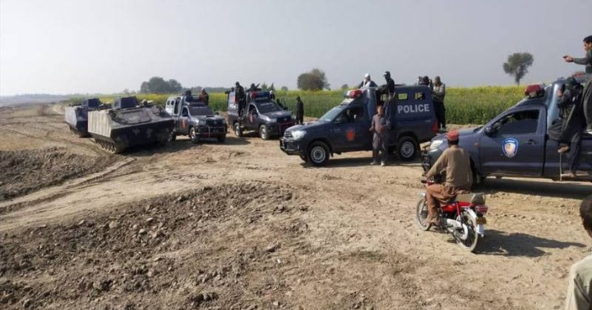 کچے کے علاقے میں تبدیلی: بدنام زمانہ ڈاکوؤں نے ہتھیار ڈالنے کا اعلان