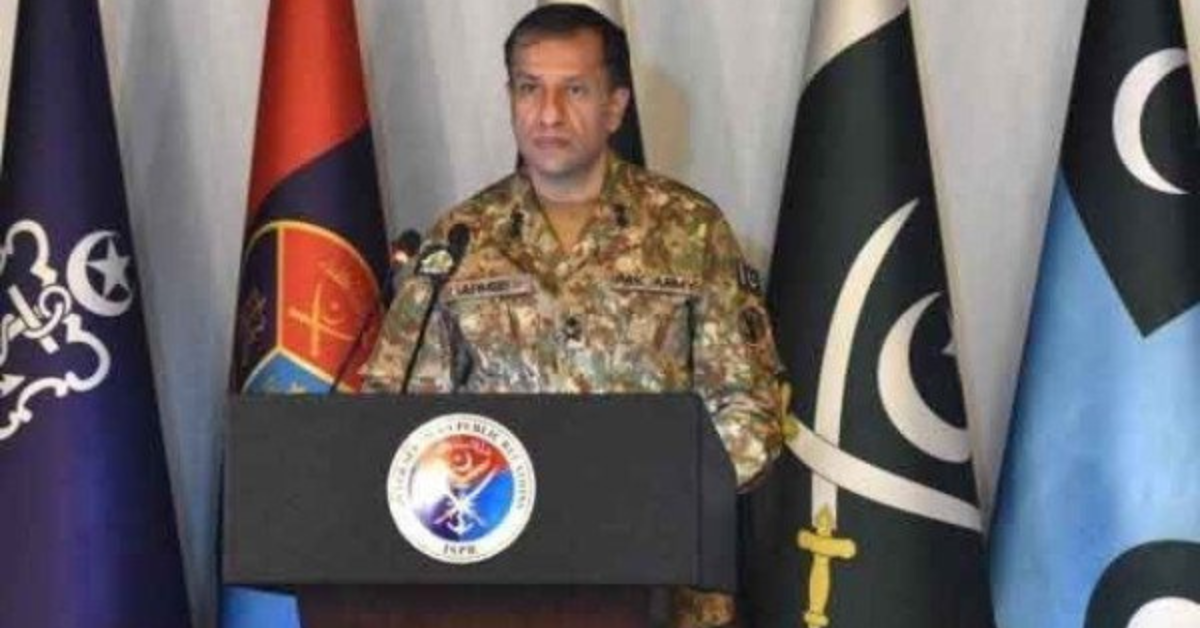 پاک افغان سرحدی جھڑپ، ملکی سلامتی اور سوشل میڈیا کے کردار پر گفتگو پاک افغان سرحدی جھڑپ، ملکی سلامتی اور سوشل میڈیا کے کردار پر گفتگو