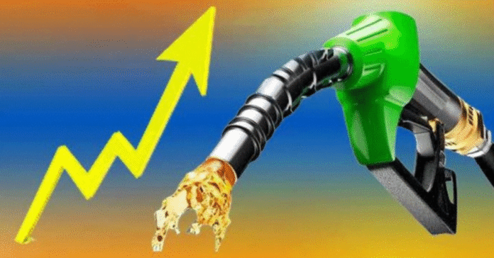 پیٹرولیم مصنوعات کی قیمتوں میں اضافے کا امکان پیٹرولیم مصنوعات کی قیمتوں میں اضافے کا امکان